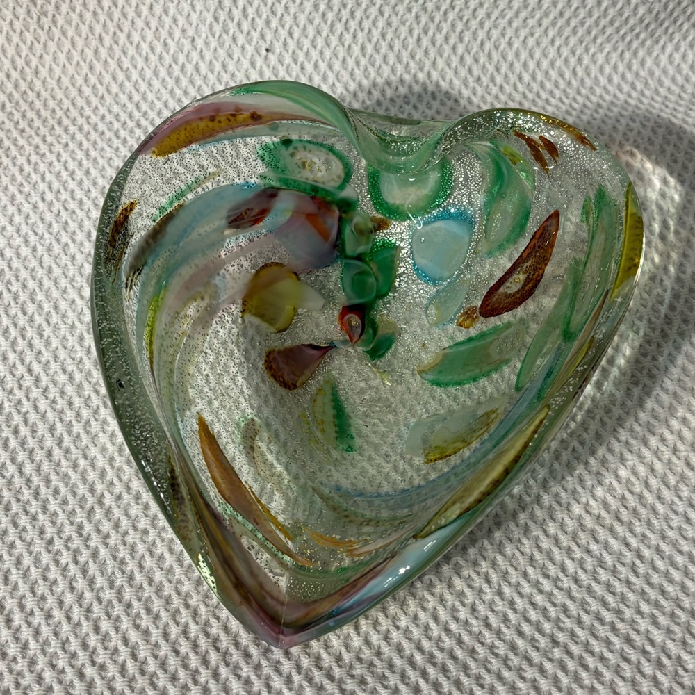 Handblown Glass Heart Dish in Green and Multicolor Bullicante Polished Bottom